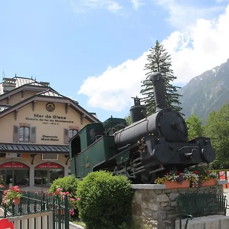 Mont-blanc Idealement Situe 아파트