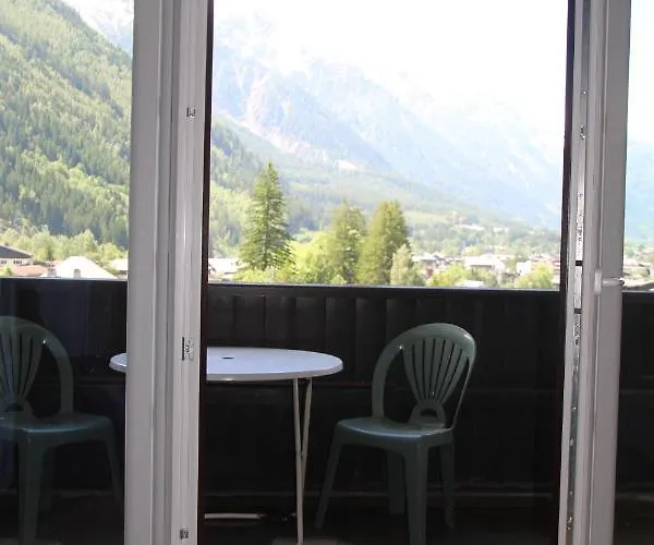 Mont-blanc Idealement Situe Апартаменты *